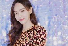 娱乐吃瓜酱19岁,揭秘娱乐圈背后的秘密与趣闻